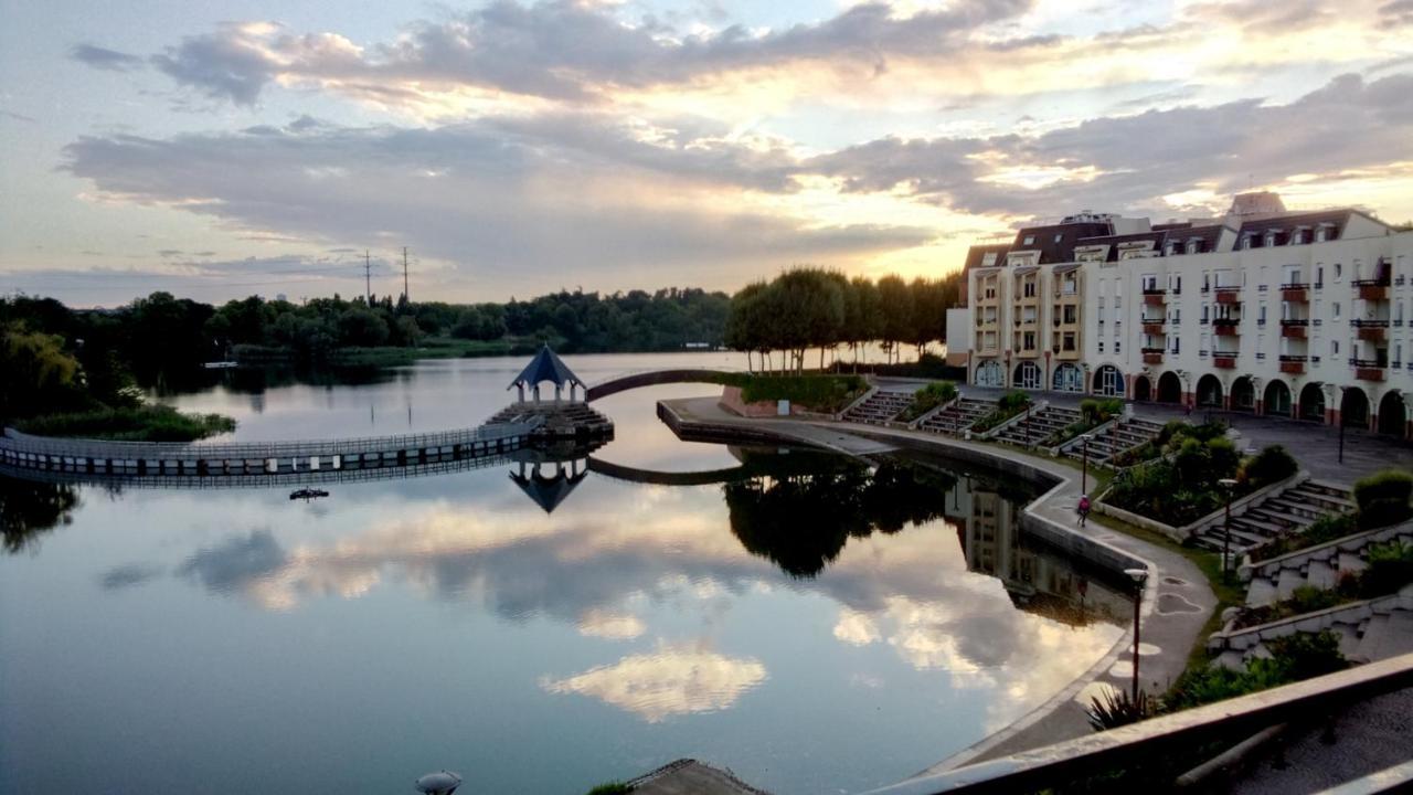 Vue Exceptionnelle Sur Le Lac Créteil Exteriér fotografie